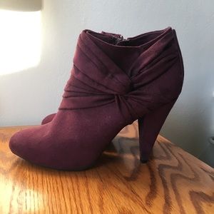 Fioni heeled booties
